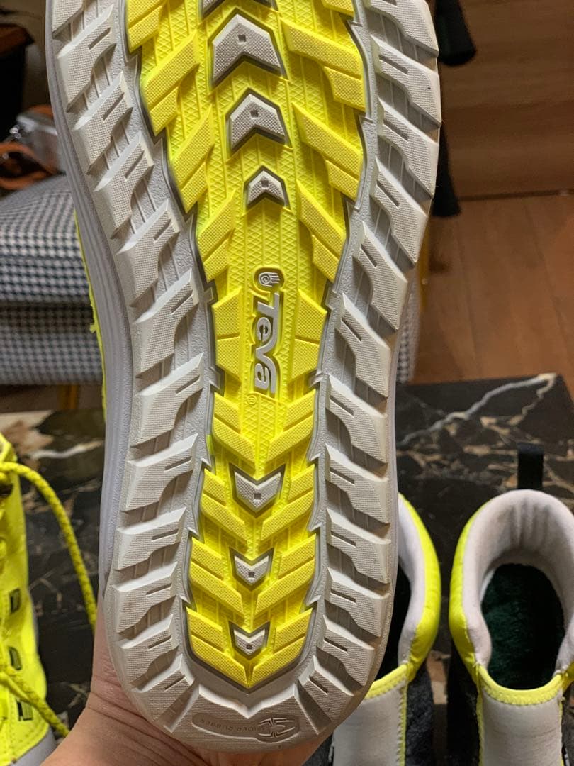 未使用 Teva スノーブーツ