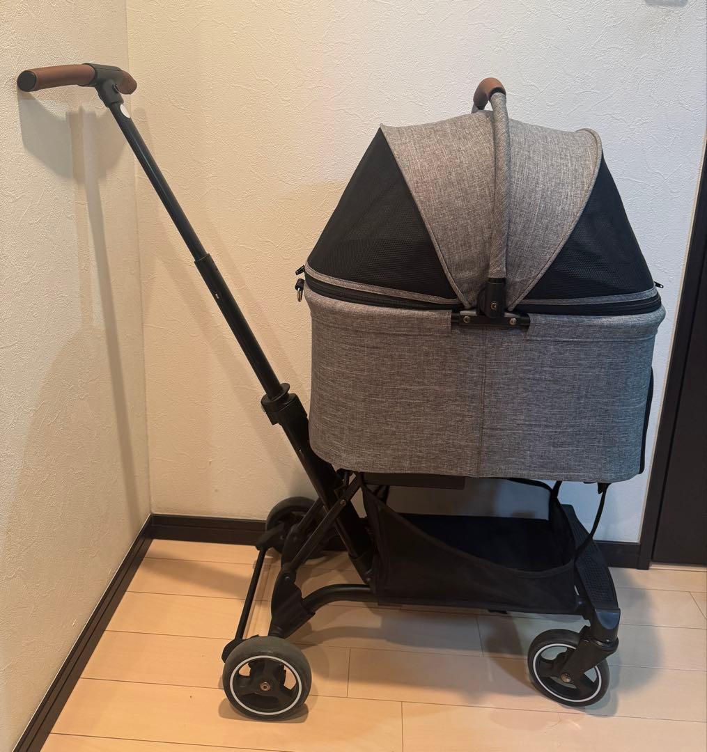 エアバギーフィットウィズ　アースグレー