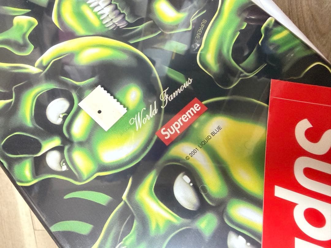 Supreme スケートボードデッキ グリーン骸骨デザイン