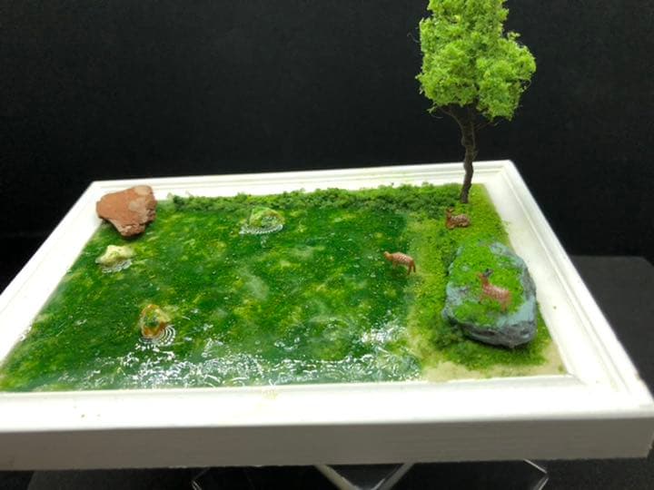 深い森の湧水湖　ジオラマ