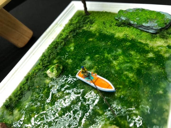 深い森の湧水湖　ジオラマ