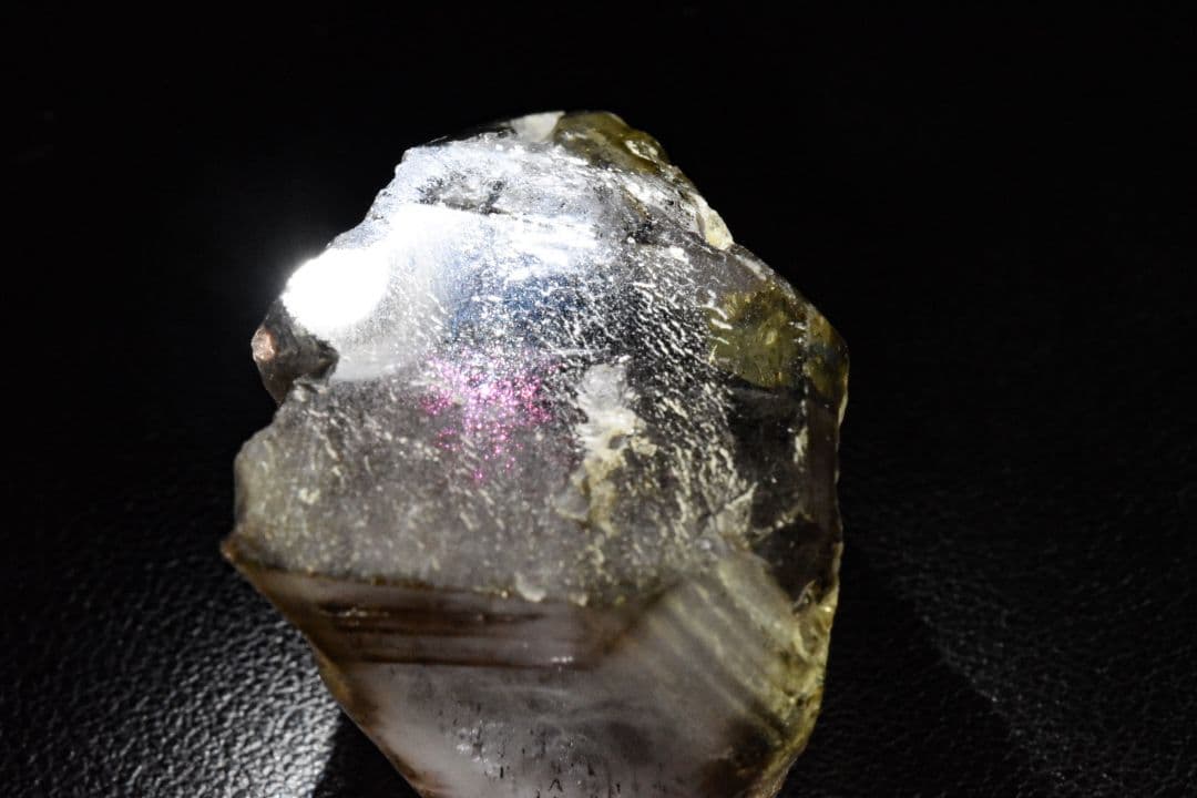 ブラジル エスピリトサント産 オリジナルピンクファイヤークォーツ原石02