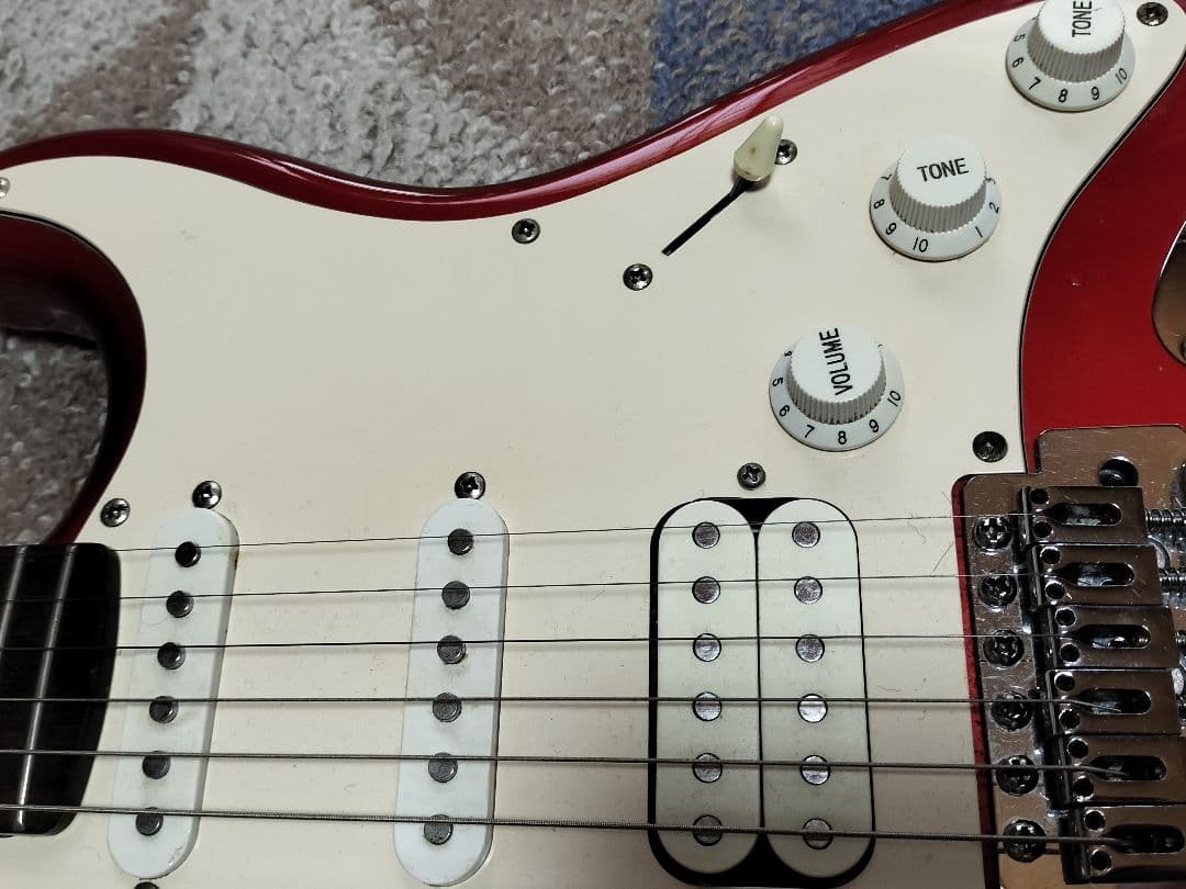 フェルナンデス ストラト エレキギター FGシリーズ 色レッド