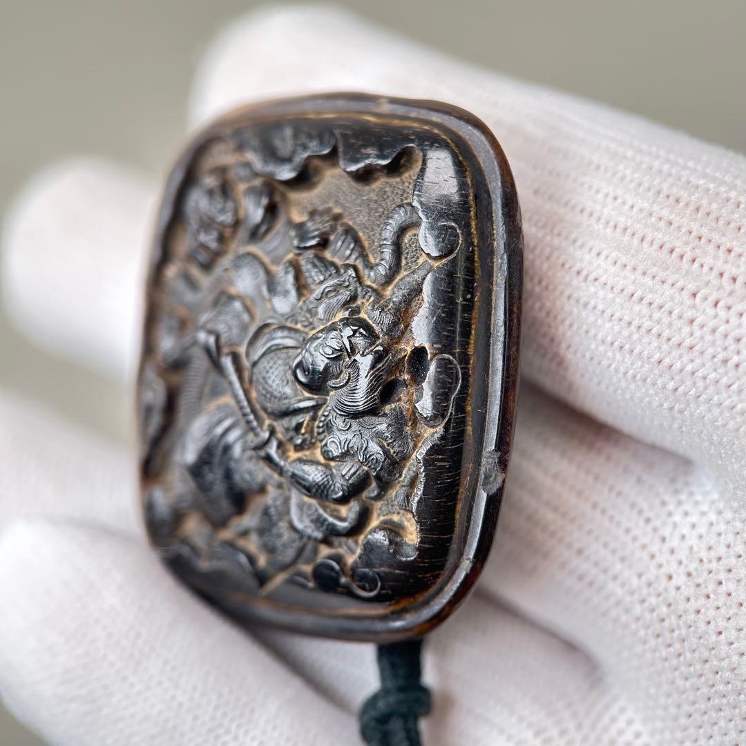 神話的なデザイン彫刻極上根付天然素材アンティーク骨董飾り物古美術置物細密細工