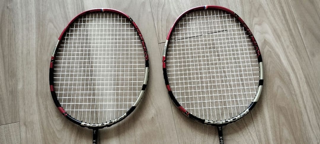 BABOLAT　x feel fury バドミントンラケット 2本セット