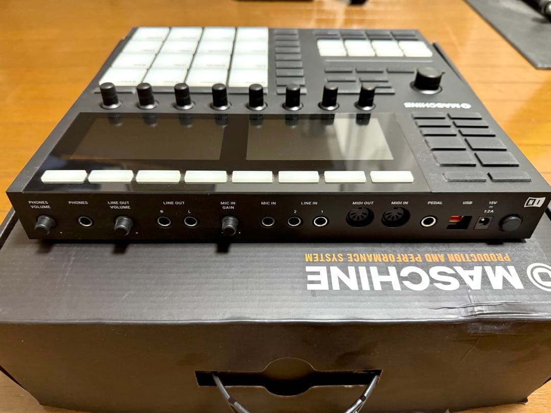 MASCHINE mk3 ガイドブック付き