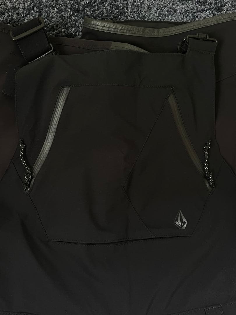 VOLCOM GORE-TEX ブラックスノーボードウェア