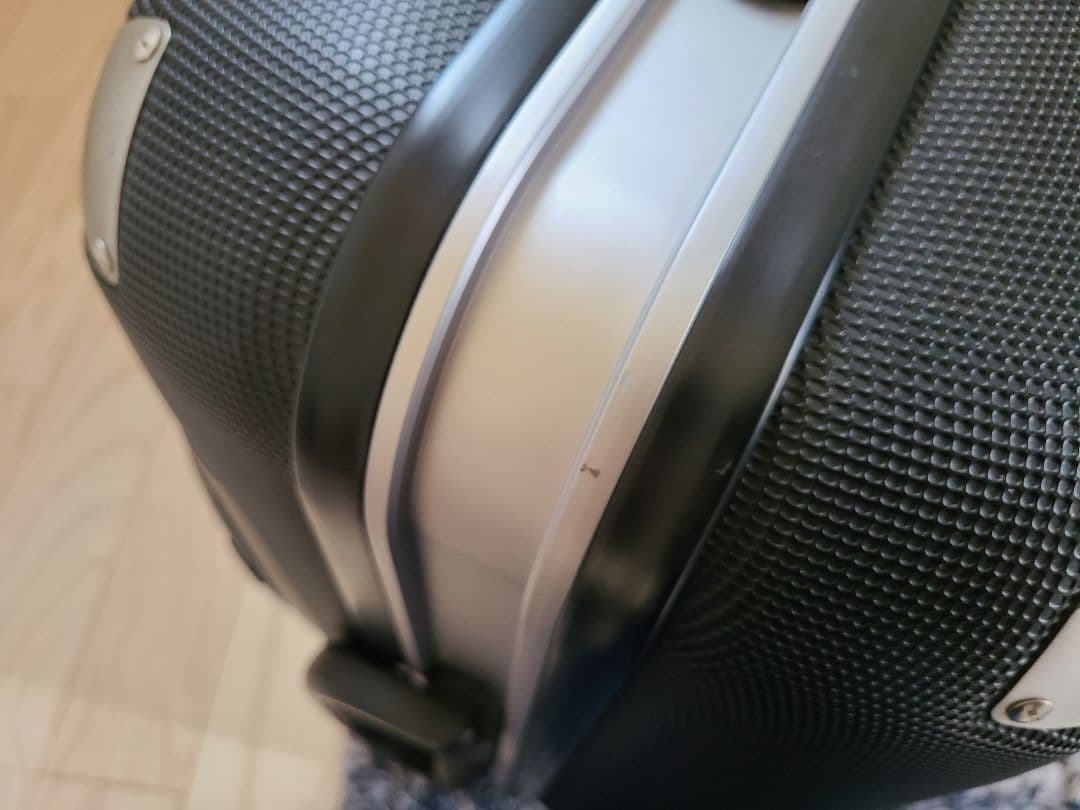 ブラックハード　キャリーケース