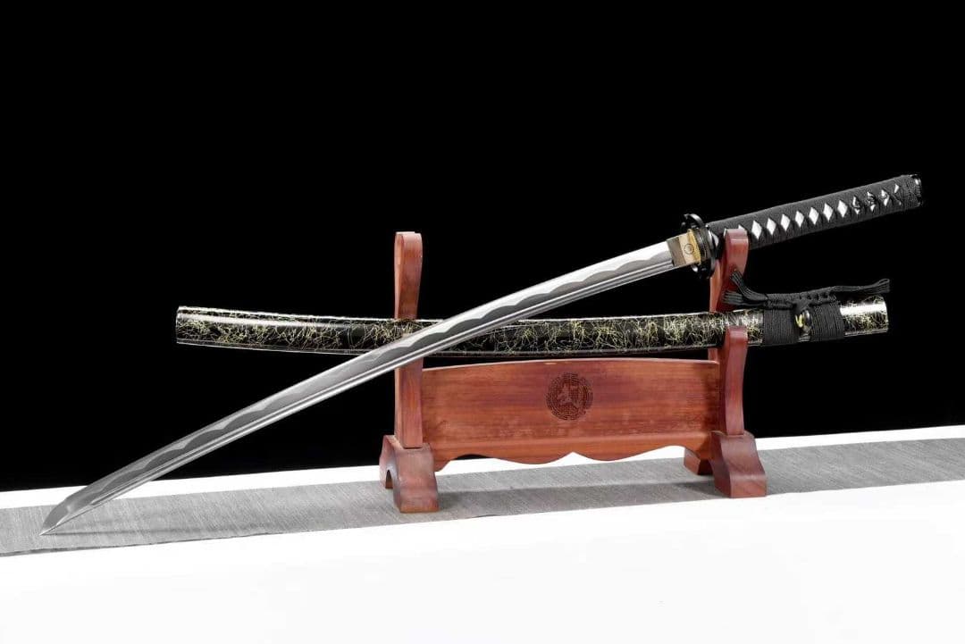 【金糸武蔵】古兵器 武具 刀装具 日本刀　模造刀 居合刀 武士道 鑑賞用 美術刀