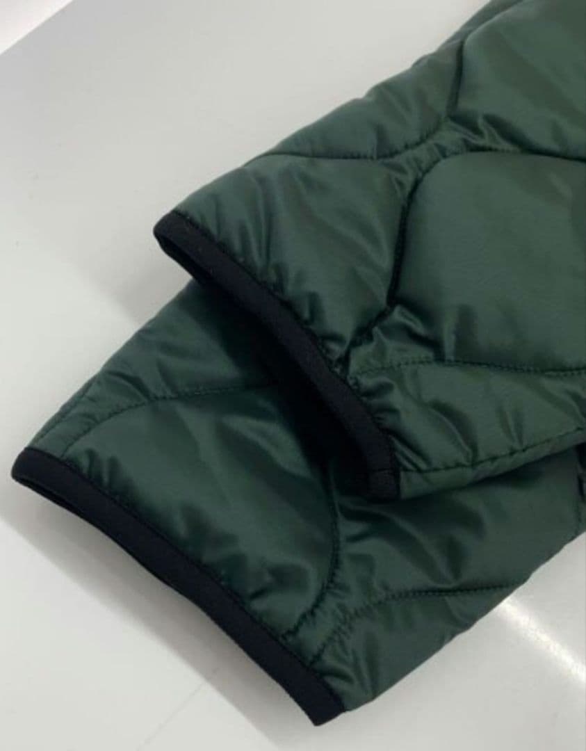 半額以下！新品・未使用 YONEX　ユニ中綿ジャケット