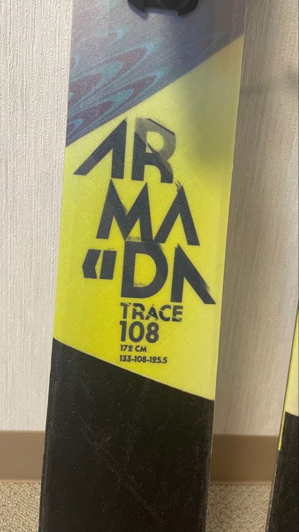スキー板　レディース　アルマダ