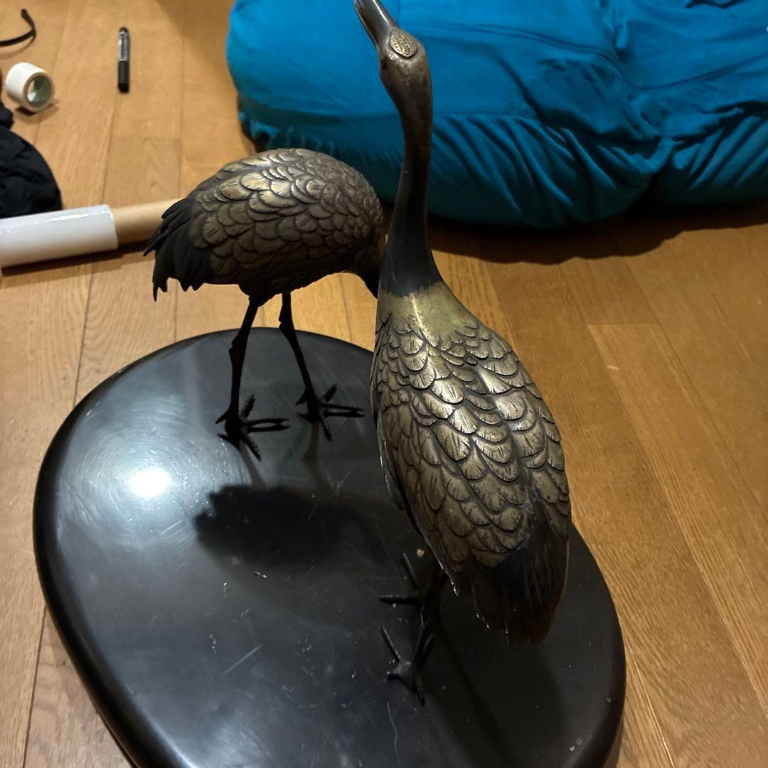 骨董品、縁起物鶴　美術工芸品　古銅色分け青銅　鎌倉山の旧家から出ました