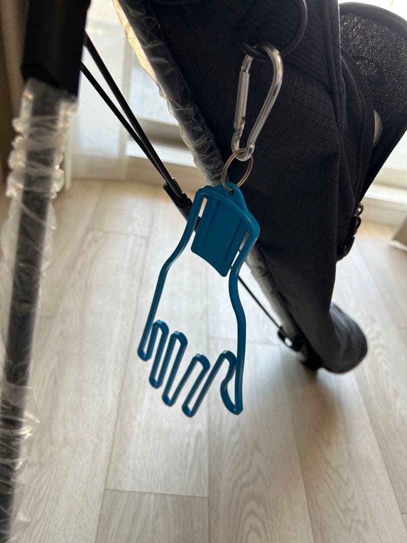 OAKLEY オークリー セルフスタンドバッグ フード付き ブラックアウト