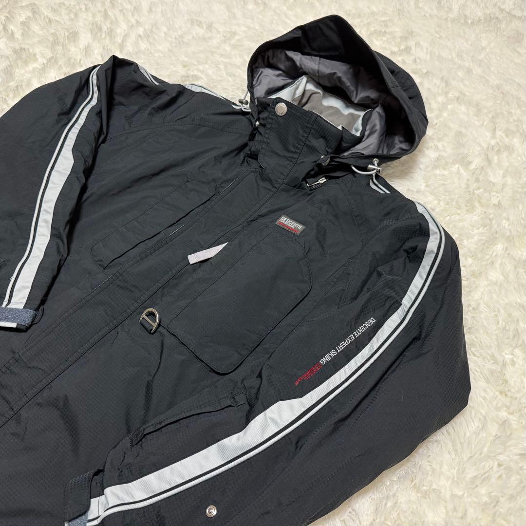 美品 DESCENTE スキーウェア 上下セット Lサイズ 【E-32】