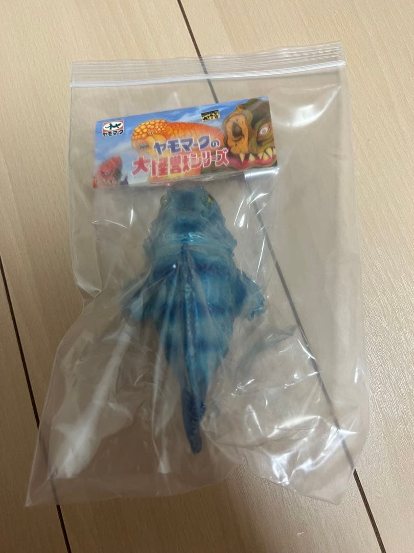 ヤモマーク ソフビ カサゴ クリア成型　青