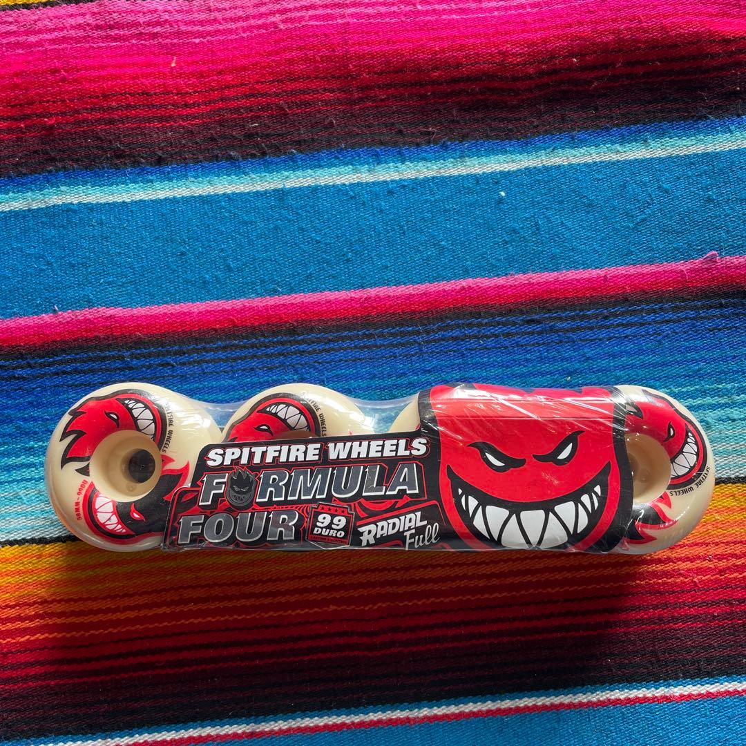 Spitfire フォーマル4ラディアルフル 58mm 99A定価9,130