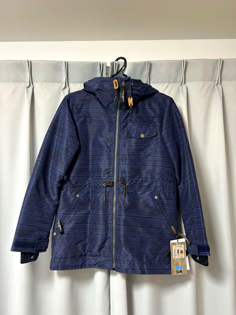 【新品未使用】ネイビー ストライプ スノーボードウェア