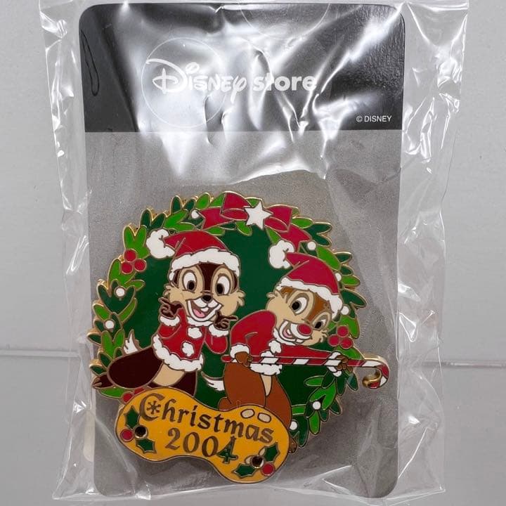 ディズニーストア ピンバッジ チップ デール クリスマス 2004