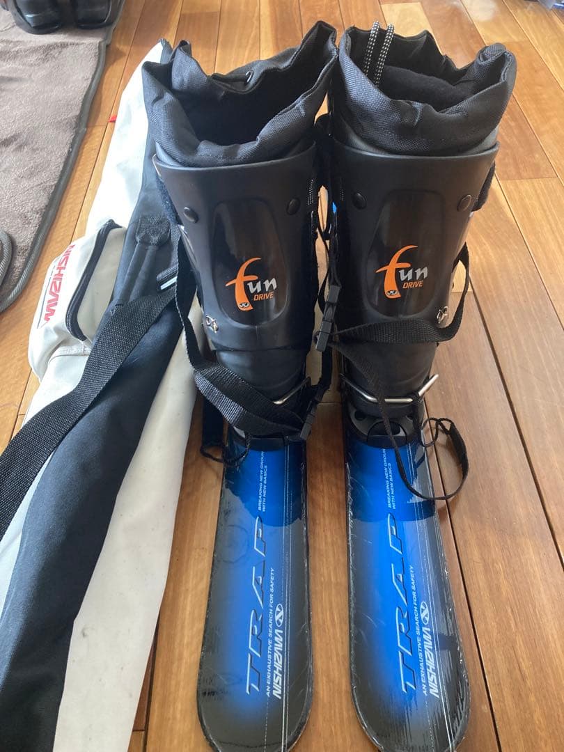 ショートスキー(ファン)ボード板と収納ケースとソフトブーツ27cmセット