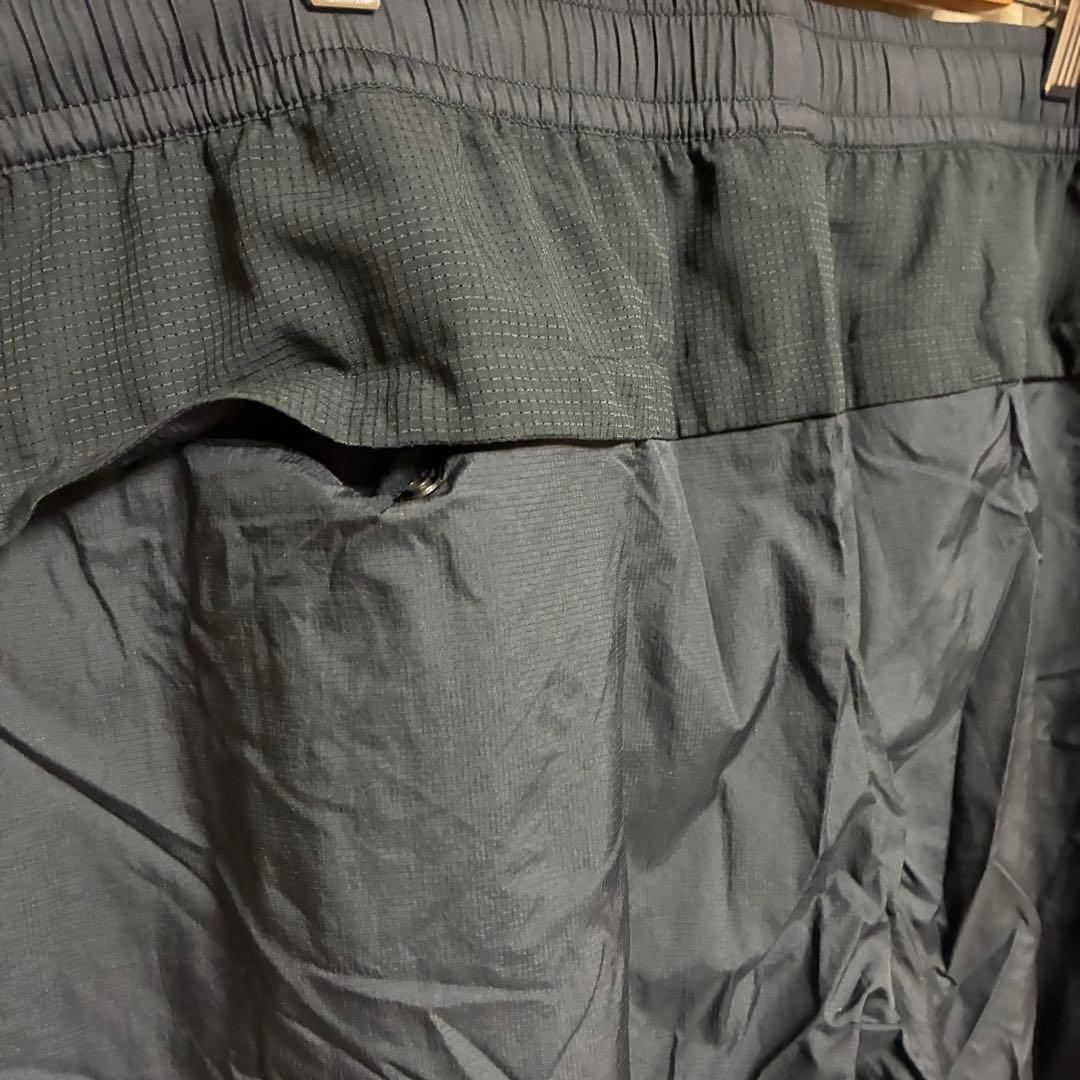 On × BEAMS ナイロン トラックパンツ