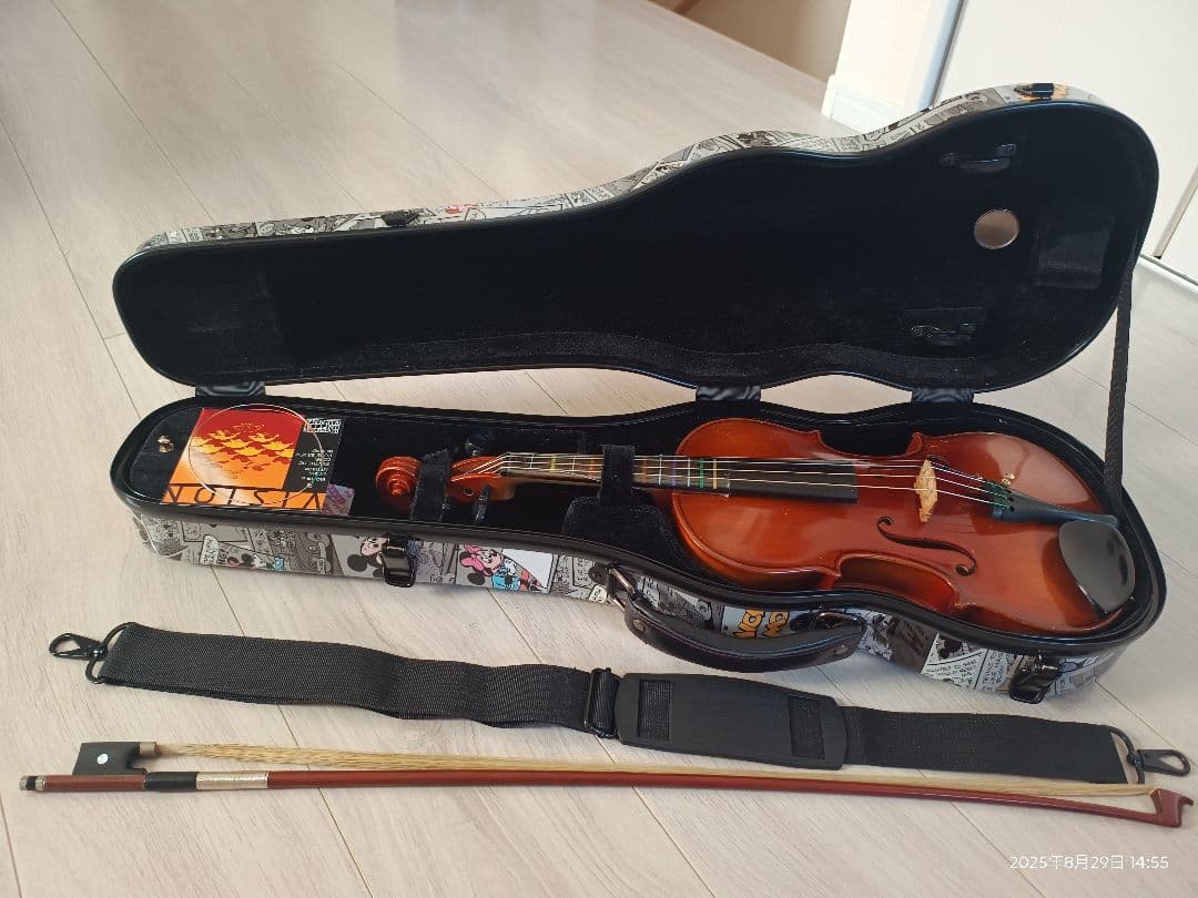 SUZUKI バイオリンとデザインケース付き詳しくは写真ご覧ください