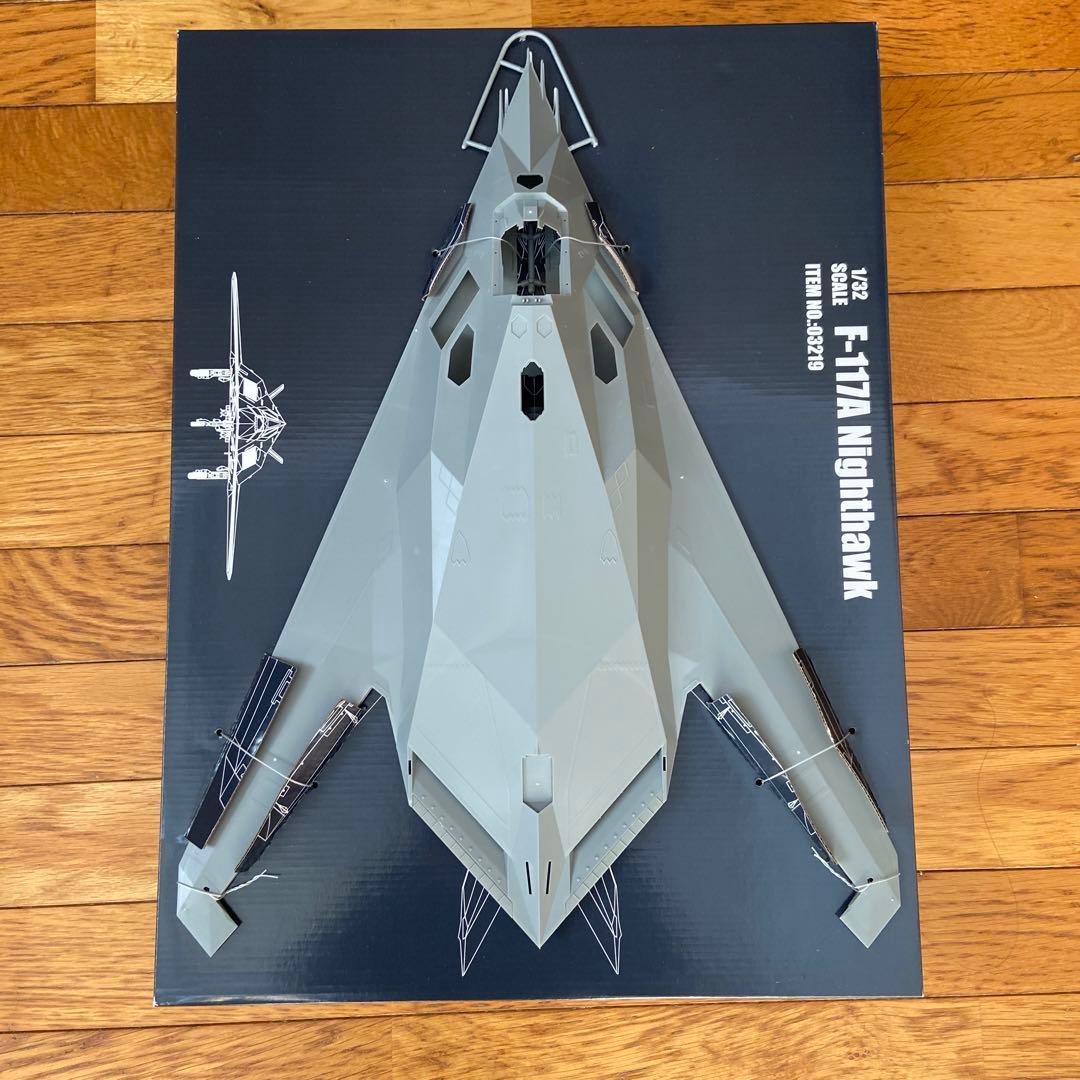 トランペッター 1/32 F-117A ナイトホーク AFVクラブ キャノピー付