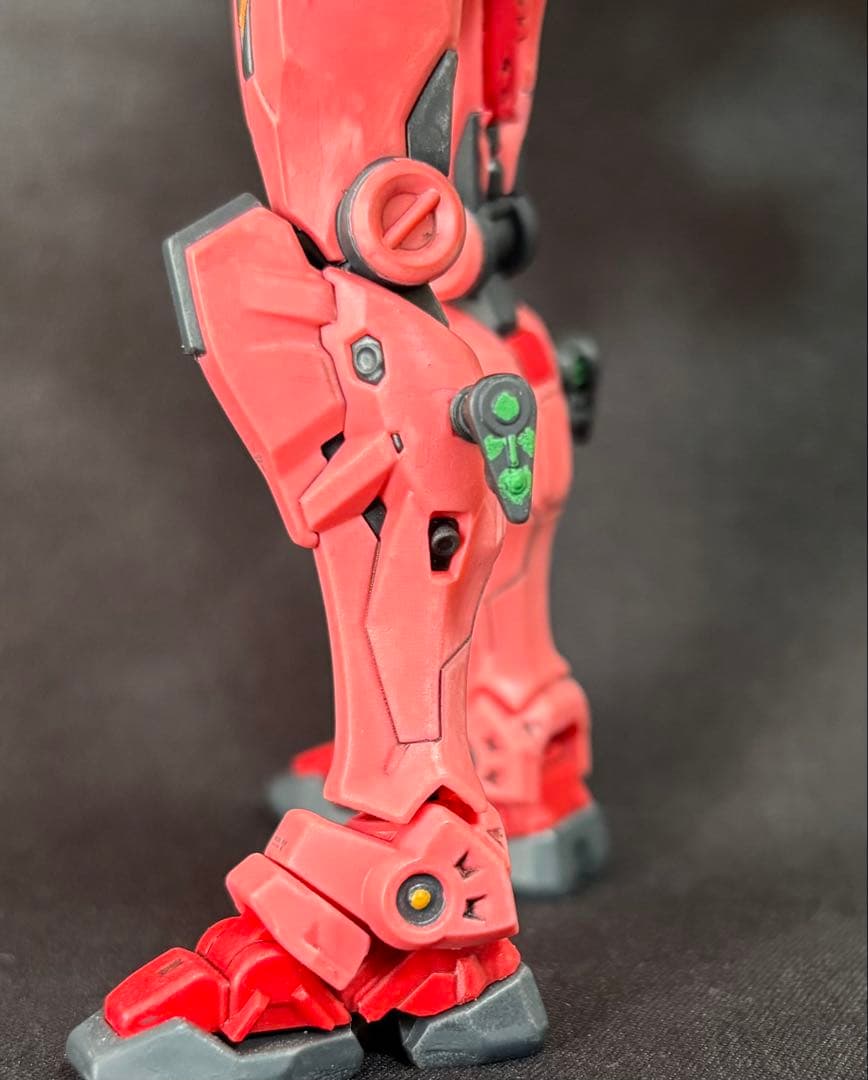 HG赤いガンダム完成品（ビット6個付き・部分塗装・つや消しトップコート仕上げ）