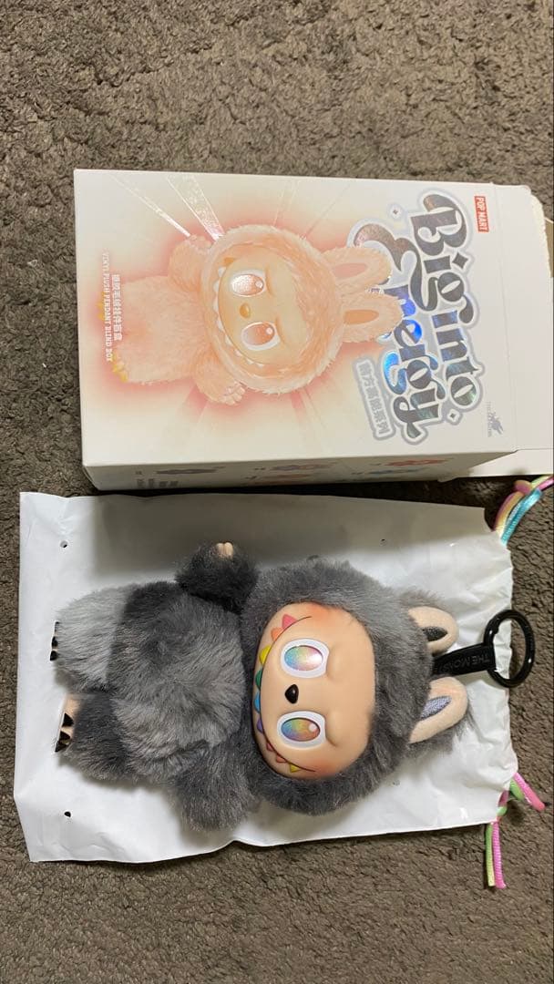 ポップマート　ラブブ　エナジー　シークレット