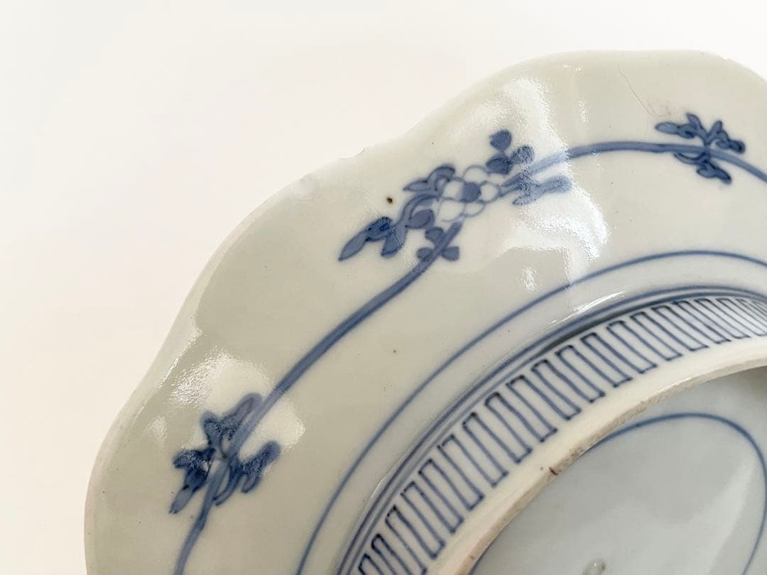 #3骨董　アンティーク　藍柿右衛門　染付　菊雲鶴文様　輪花皿　高脚皿　古伊万里