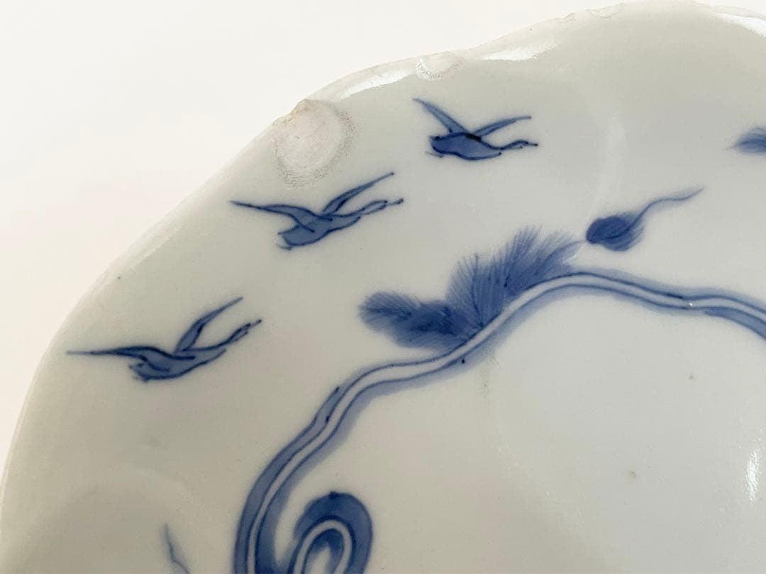 #3骨董　アンティーク　藍柿右衛門　染付　菊雲鶴文様　輪花皿　高脚皿　古伊万里