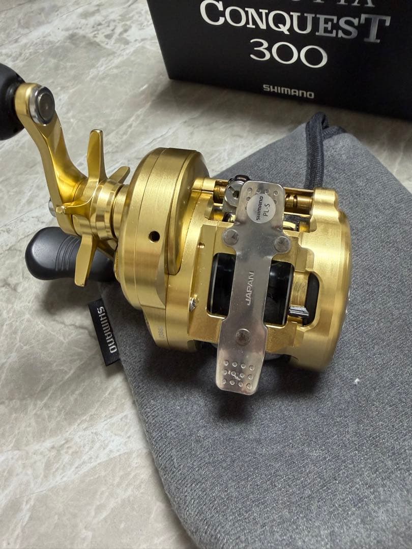 18シマノ CALCUTTA CONQUEST 300