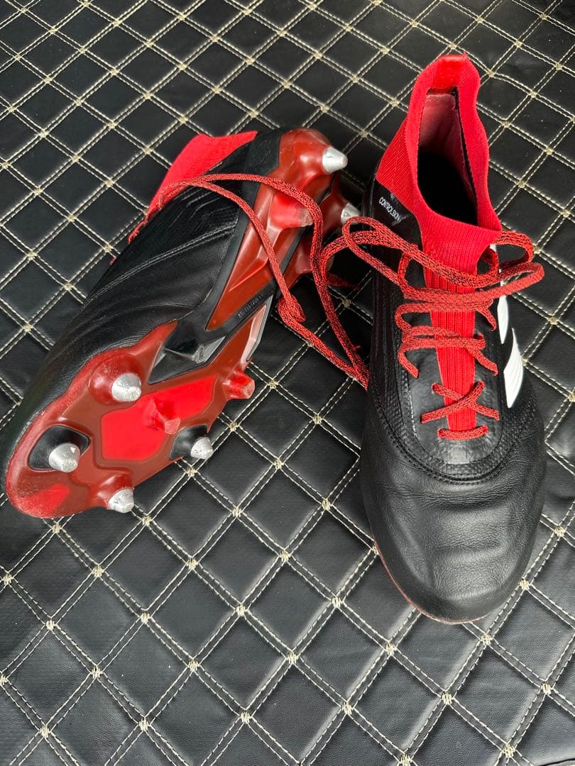 アディダス プレデター18.1SG