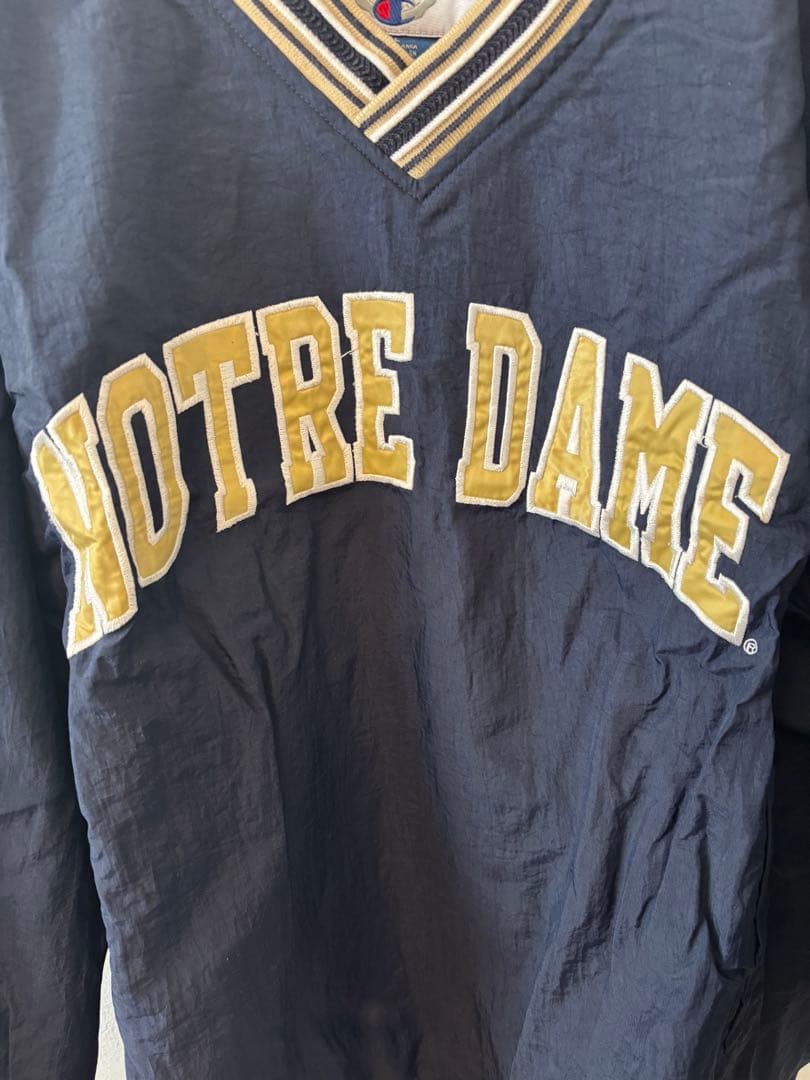 【美品】Champion ノートルダム大学 Vネックウェア