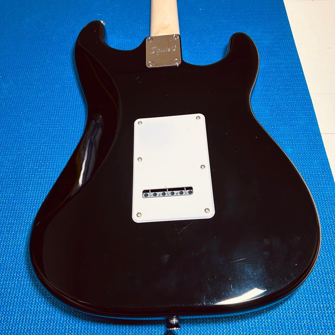 未使用　Squier ストラトキャスター ブラック ギターケース付き　レフティ