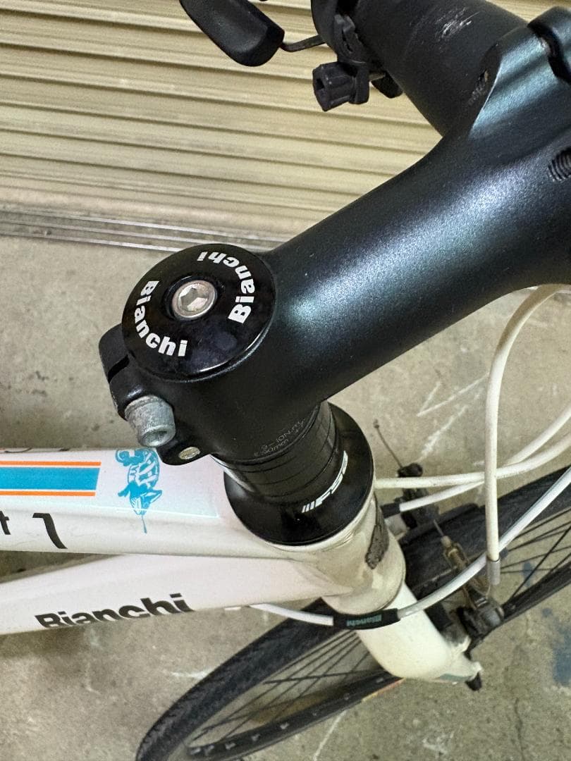 Bianchi ビアンキ クロスバイク カメレオンテ1 ホワイト 700*25C