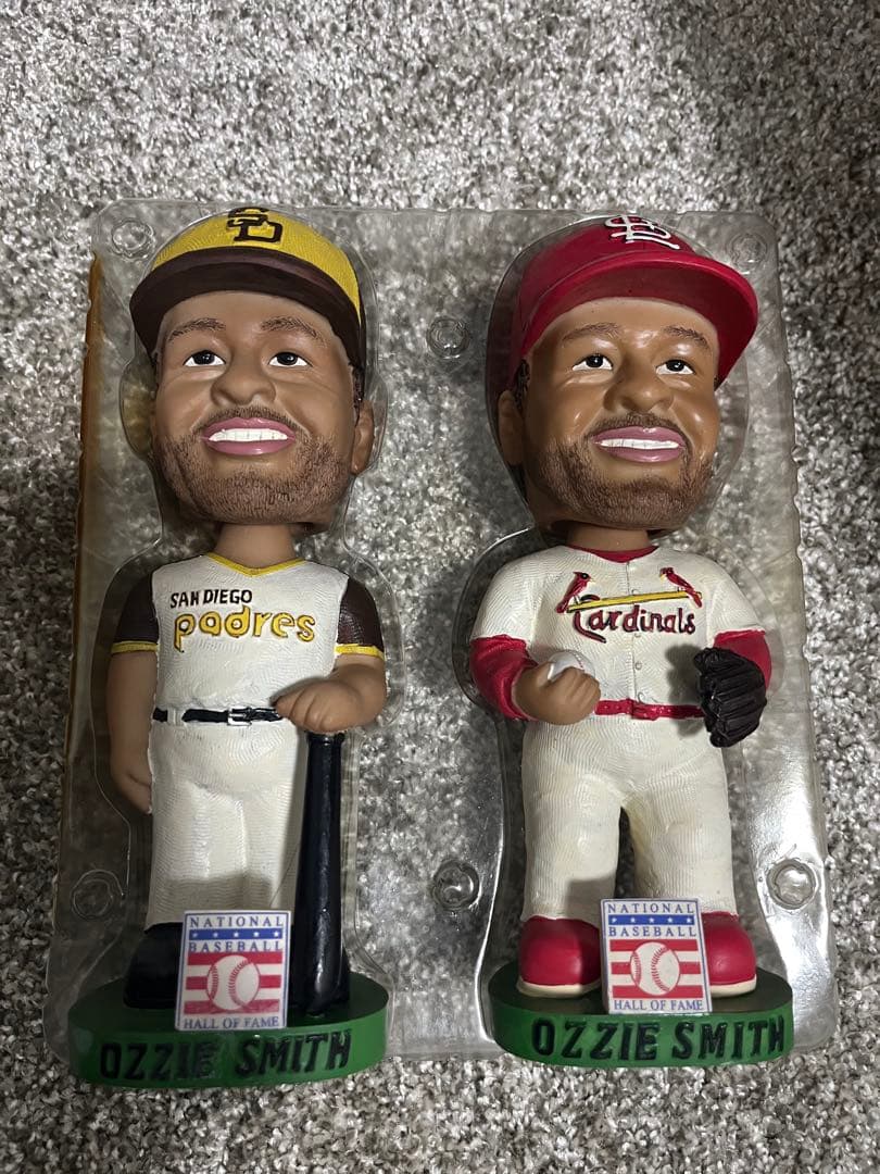 オジースミス　Ozzie Smith ボブルヘッド