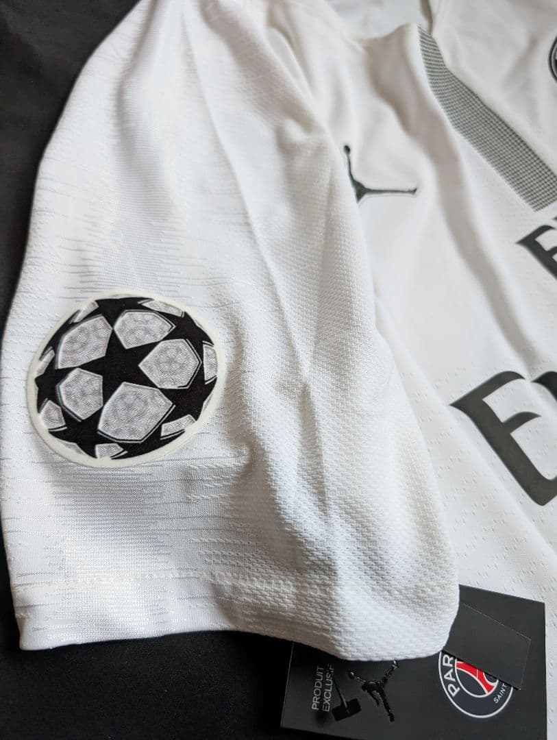 【新品タグ付き！】パリ・サンジェルマン /ネイマール/4th/17-18