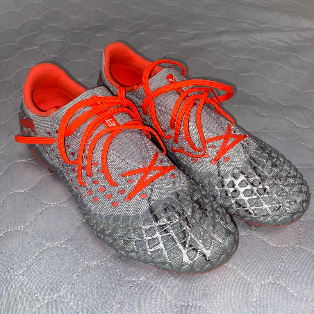 渡　大生　選手　サッカースパイク　取り替え式