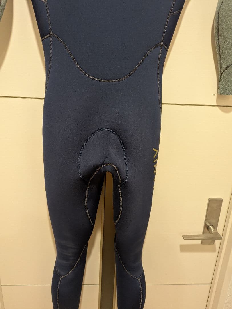 AIRTIGHT エアタイト　フルスーツ 3mm ML程度