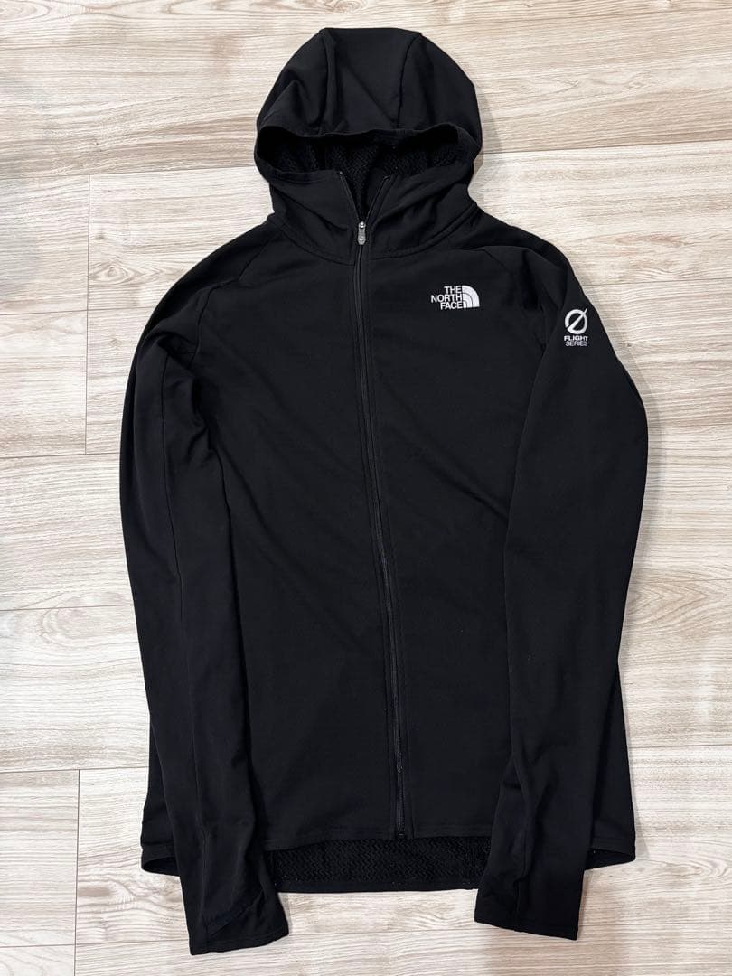 ノースフェイスフライウェイトバーサフーディ M