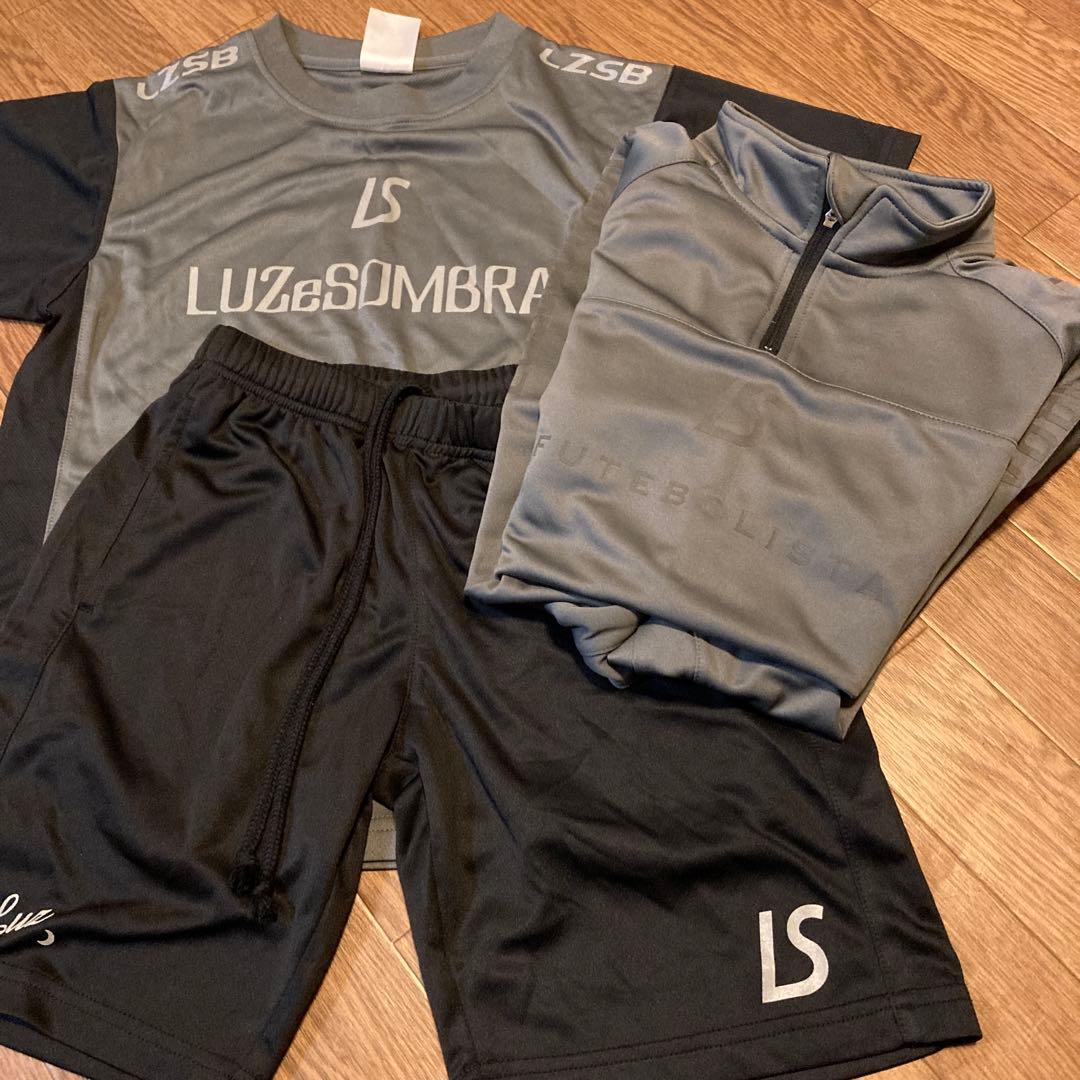 Luz e Sombra スポーツウェアセット