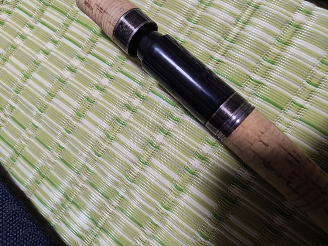 ValkeIN ブラックヴェスパイン　　61ML-H　ダーインスレイヴ