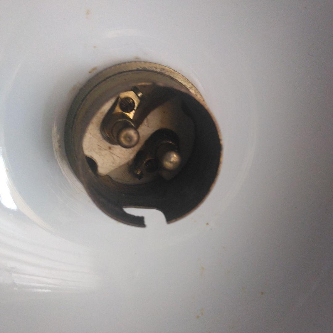 電気笠　電笠　ガラス　乳白色　フリル　レトロ　ペンダントランプ