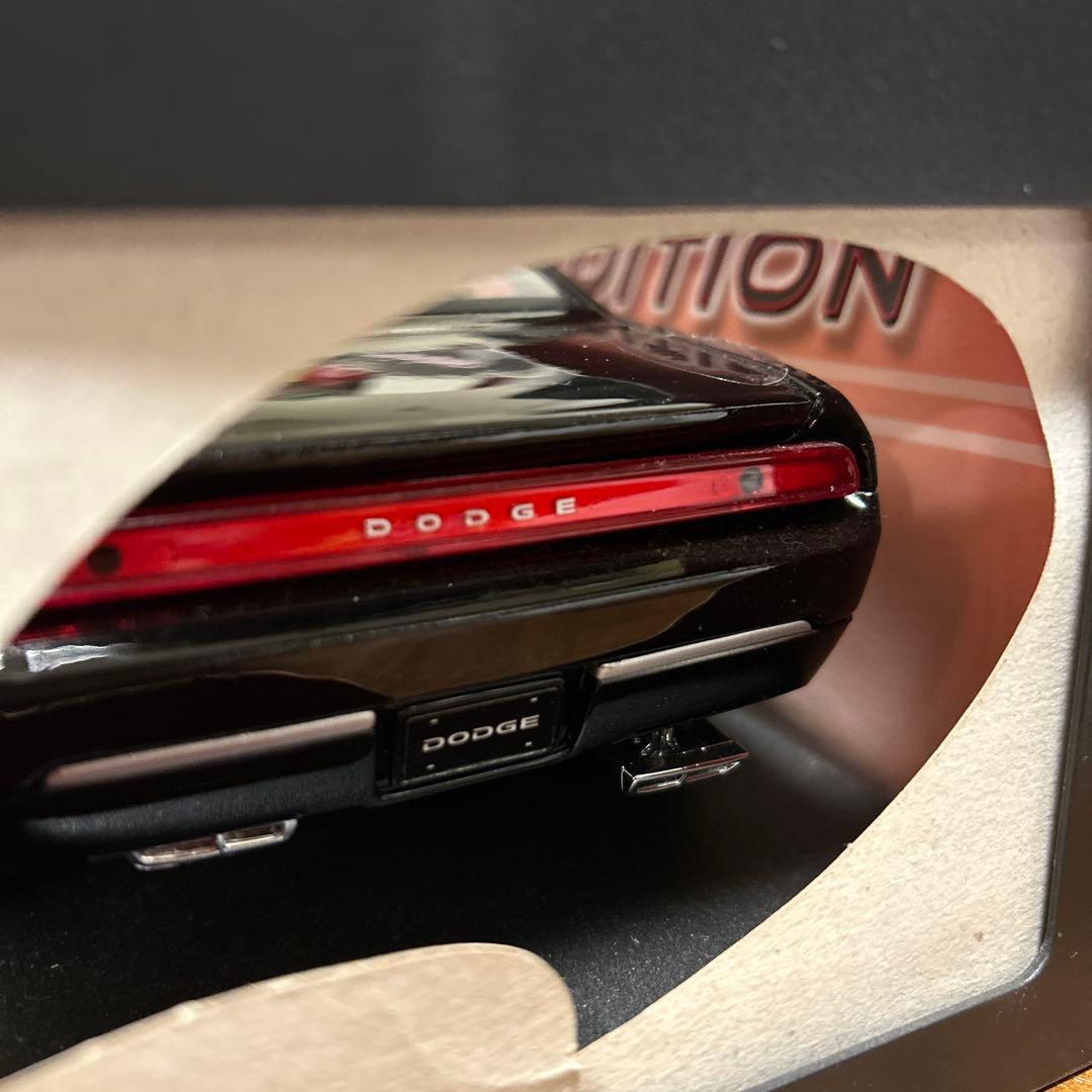 Maisto 2006 Dodge Challenger ブラック 1/18
