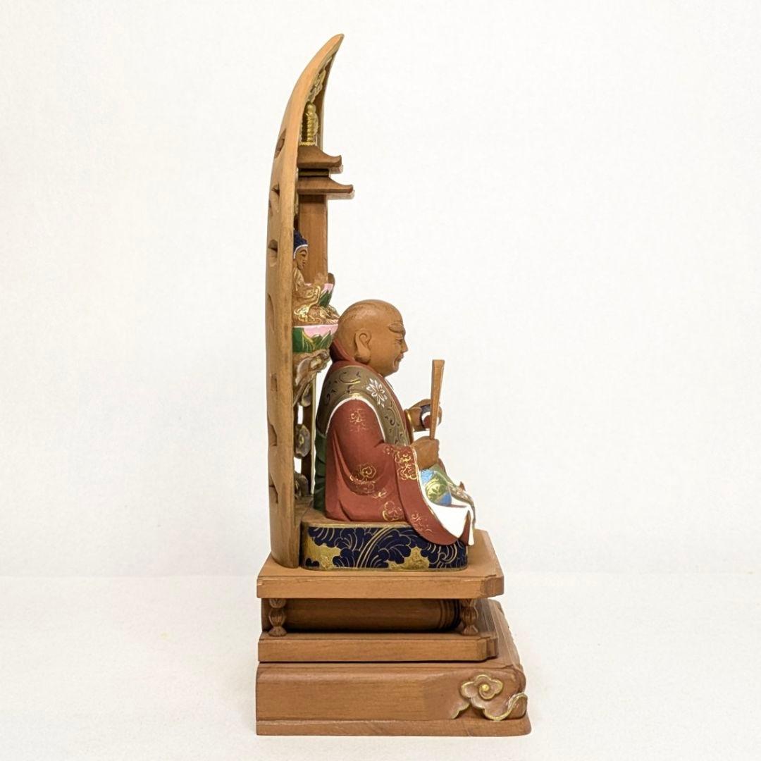 【ゲリラセール・新品】 三宝尊付き日蓮聖人　彩色　紅檀　総高さ約22.5㎝　日蓮