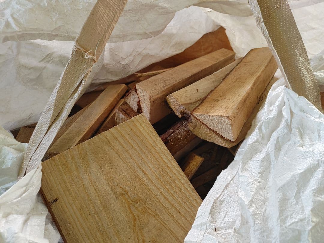 《超高火力》1kg/60円 200kg薪軽トラック1台フレコンバッグ1m3×2袋