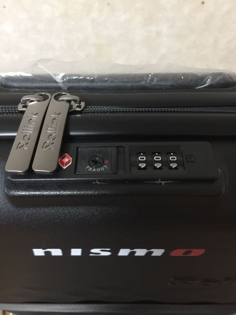 NISMO Rollink FLEXスーツケース 39L