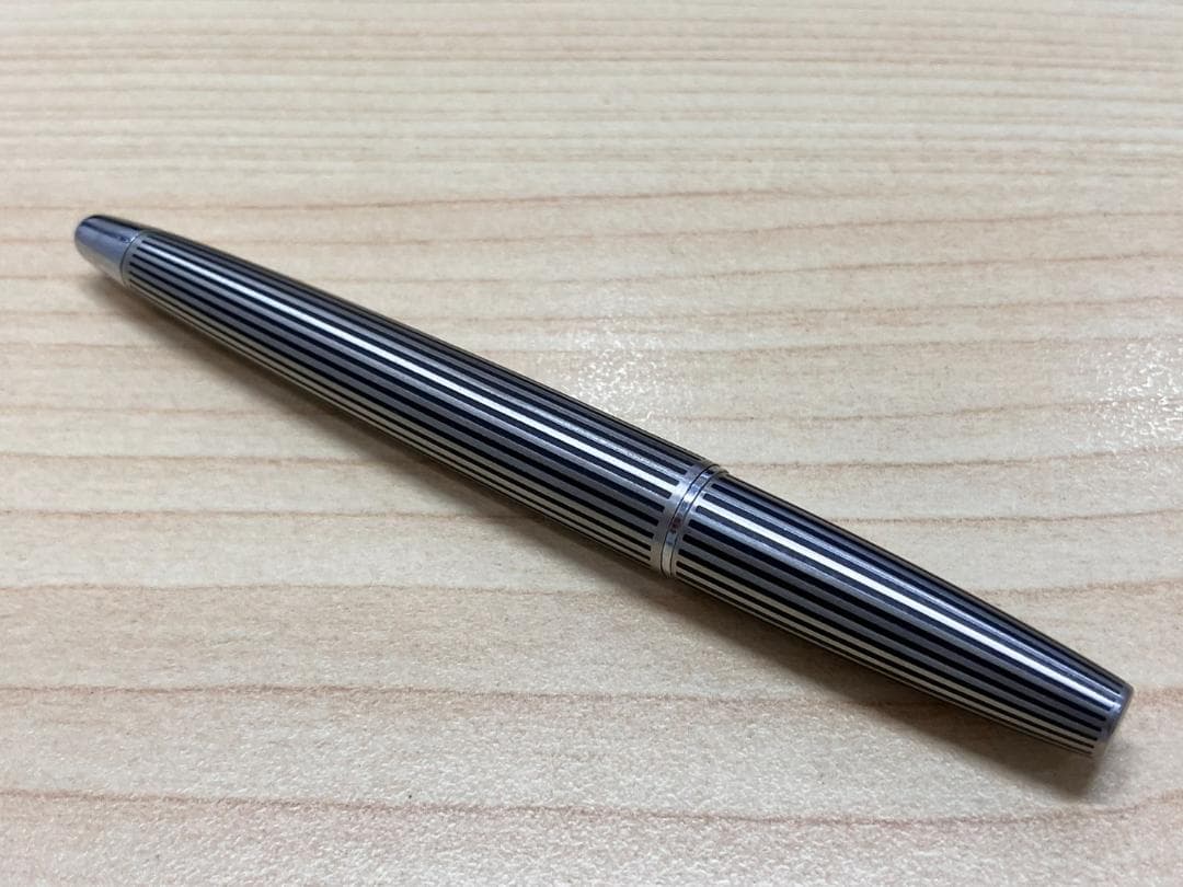 M超美品！！レア品！【PILOT】 万年筆　ミューμストライプ格子柄