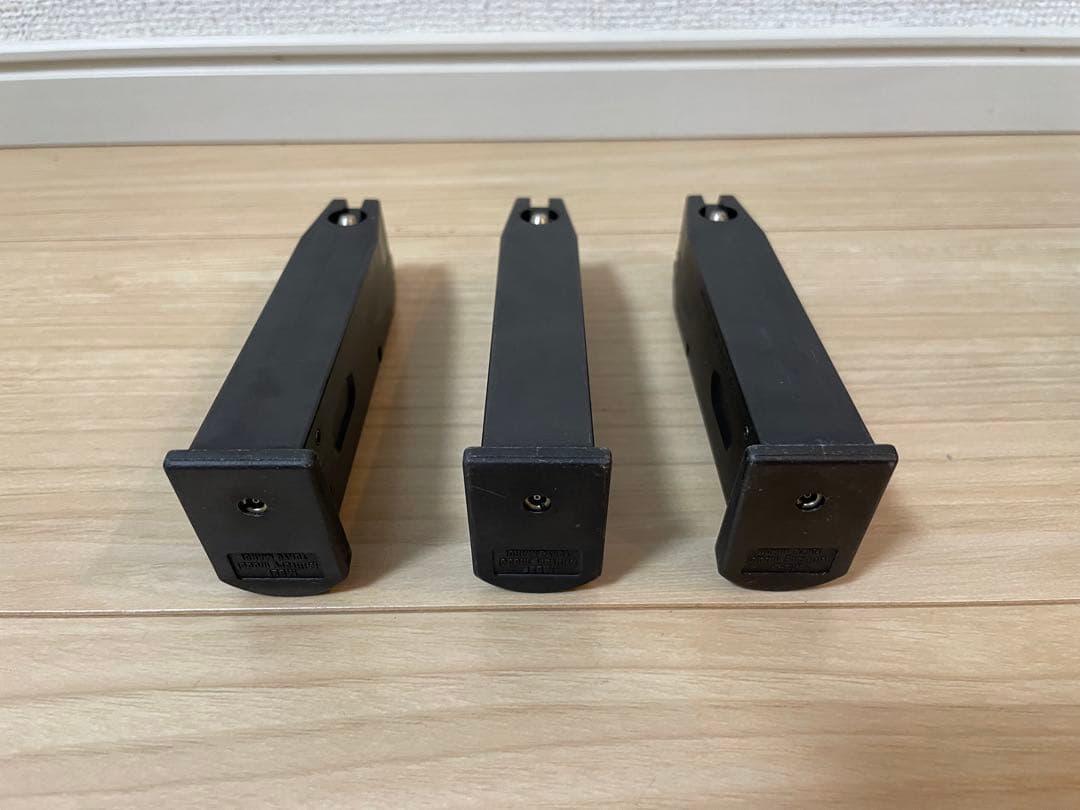 東京マルイ M92F Military Model ガスガン 予備マガジン2個付