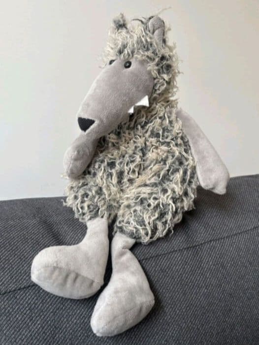  ジェリーキャット　ぬいぐるみ　オオカミ